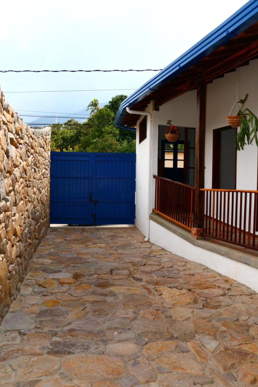 Casa Rayma Hotel Contratacion Kültér fotó